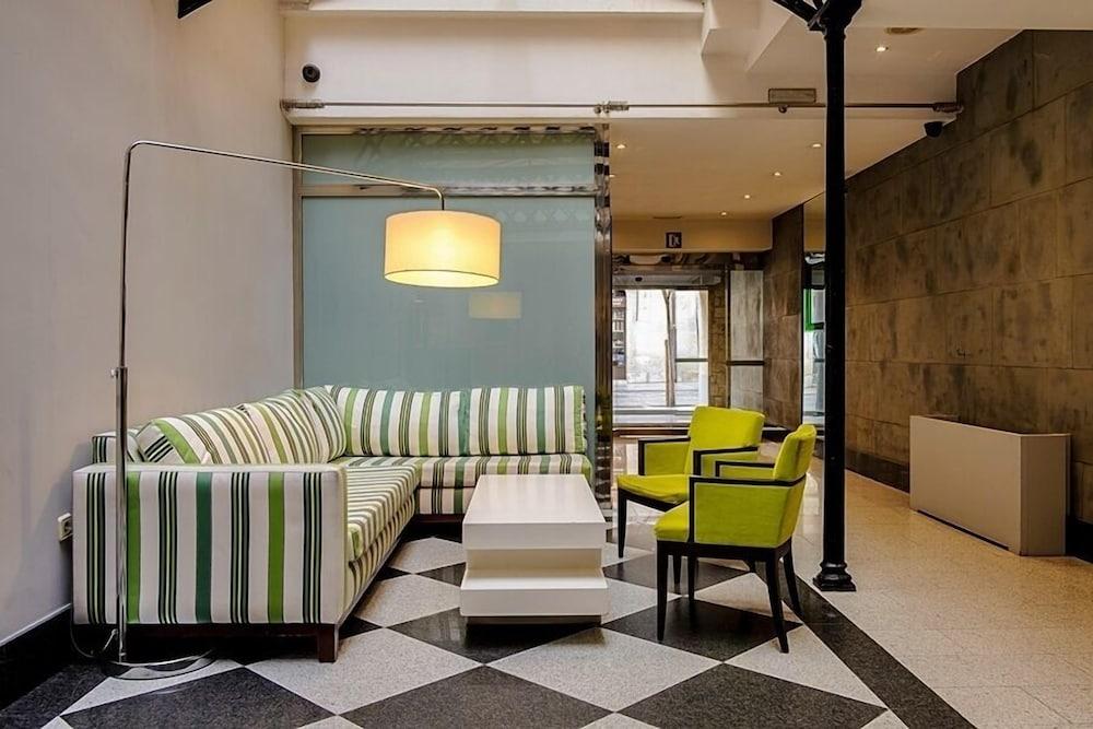 Hotel Ikonik Plaza Mercado 3*